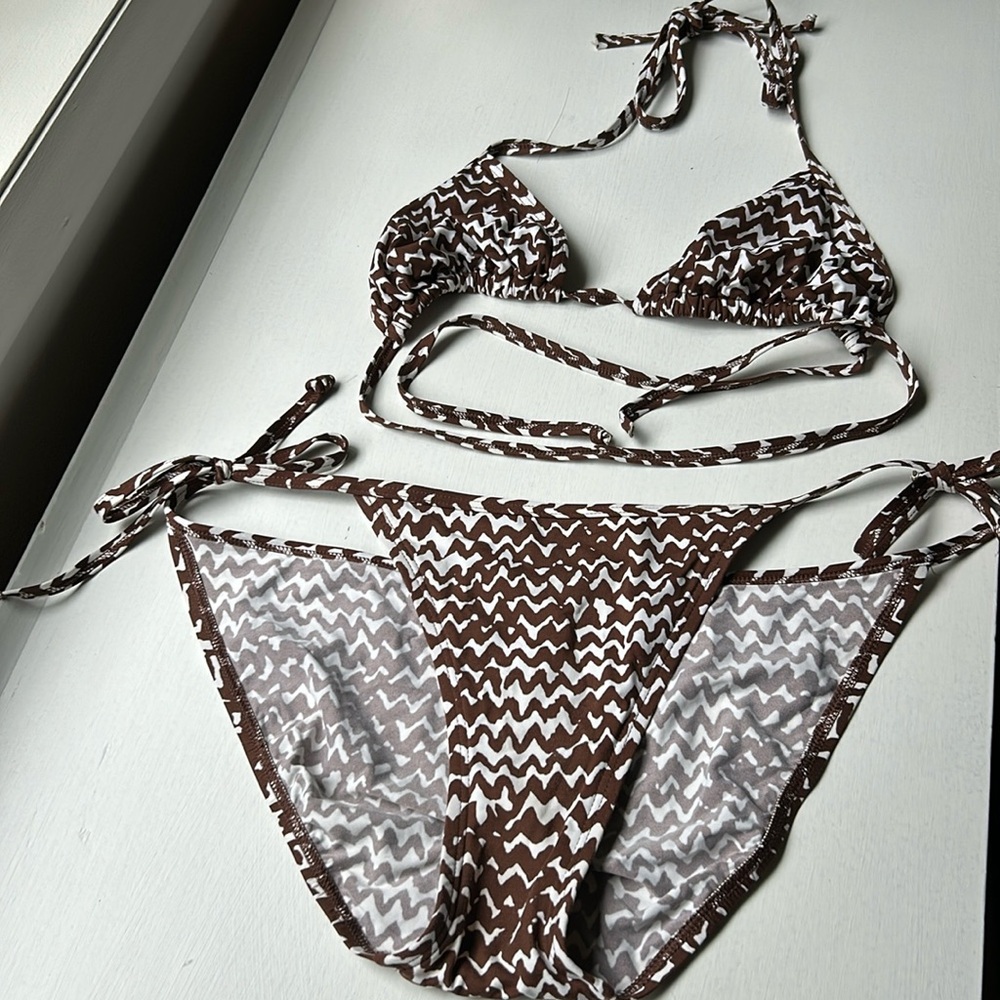 Gap African print string bikini brown and white, triangle top